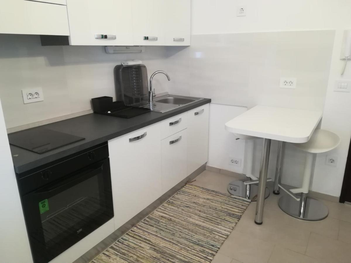 Apartment Rossella 宁 外观 照片