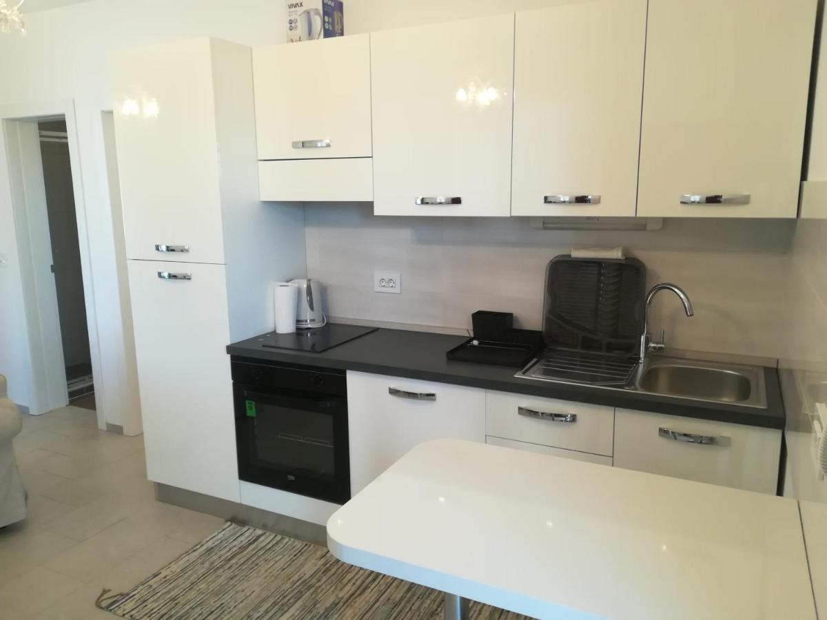 Apartment Rossella 宁 外观 照片