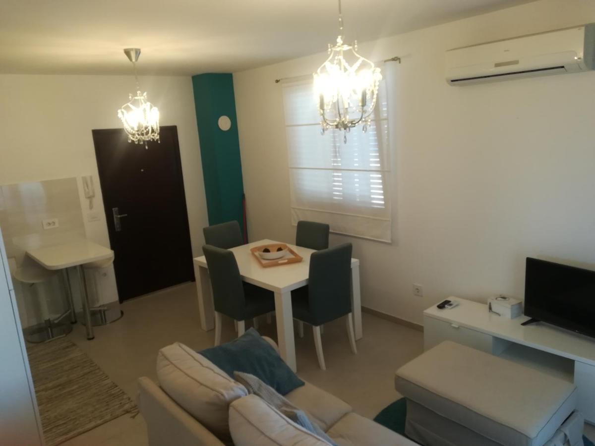 Apartment Rossella 宁 外观 照片
