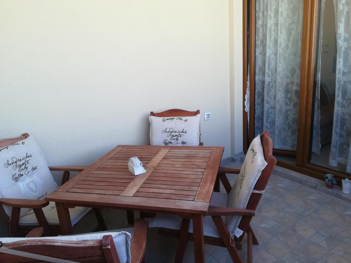 Apartment Rossella 宁 外观 照片